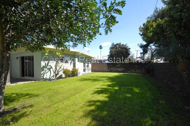 Foto del edificio - 13958 Dunton Dr