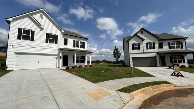 Building Photo - 415 Pointe N Dr