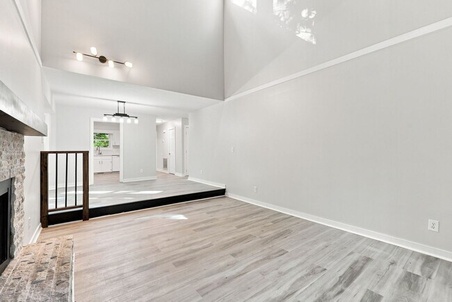 Foto del edificio - 4011 Arckelton Dr