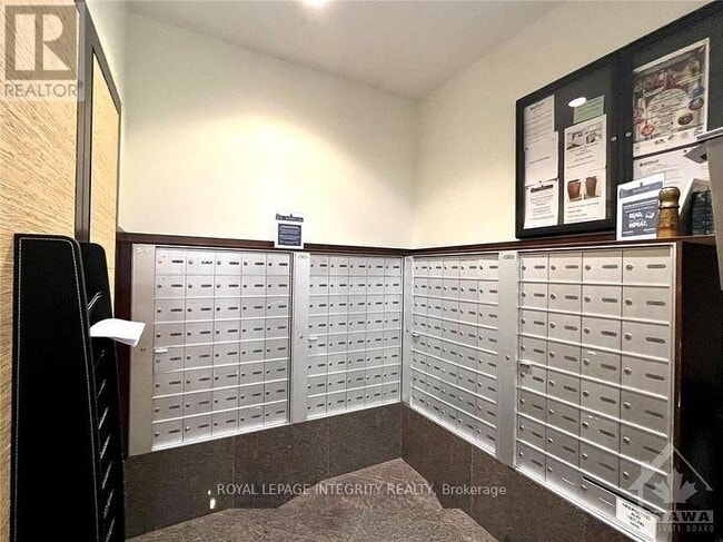 Building Photo - 200 Besserer St