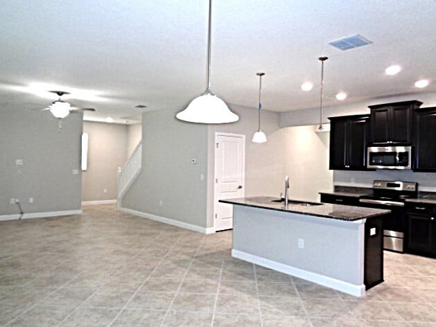 Building Photo - 14206 Blue Dasher Dr