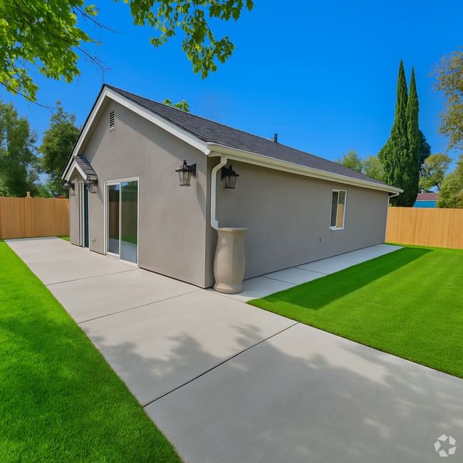 Building Photo - 6842 Yolanda Ave