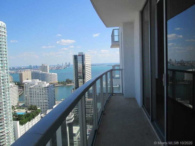 Foto principal - 1050 Brickell Ave