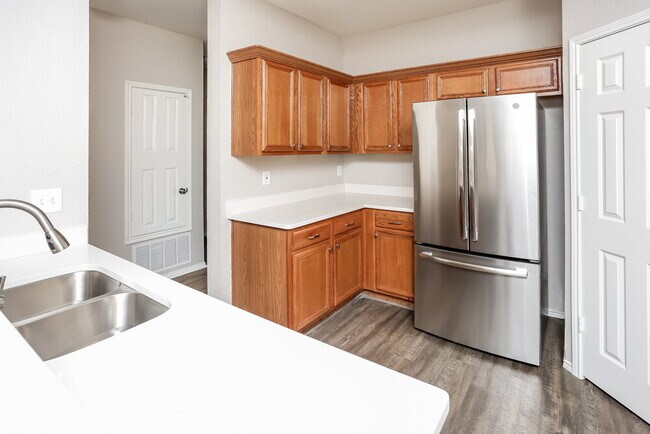 Building Photo - 2907 Hobble Ct