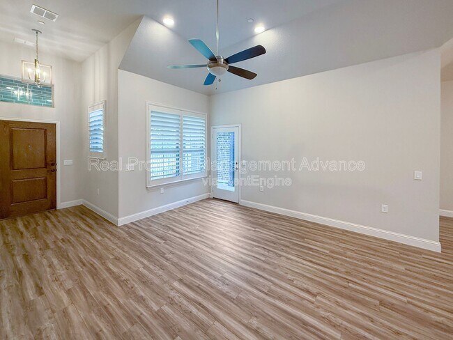 Foto del edificio - 3750 Dalea Dr