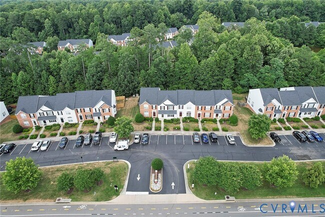 Foto del edificio - 315 Kingscote Ln
