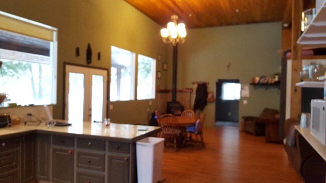 Building Photo - 4561 Deer Valley Rd