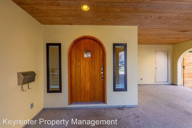 Foto del edificio - 3 br, 3 bath House - 1609 Palma Plz