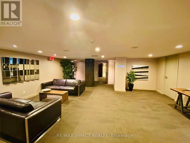 Photo du bâtiment - 75 E Liberty St