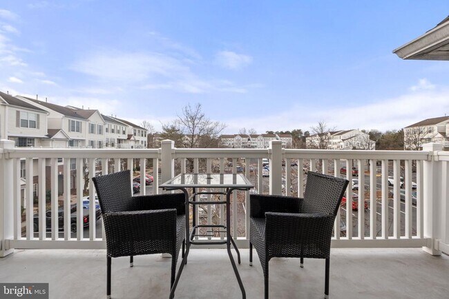 Foto del edificio - 46966 Courtyard Sq