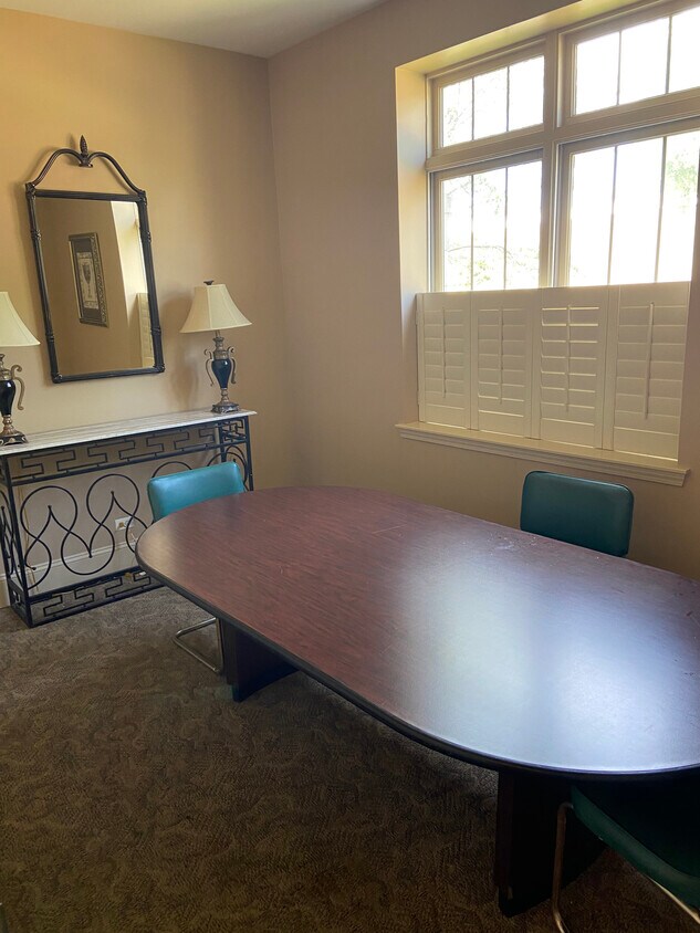 Photo - 965 Rogers St (Downers Grove, IL)