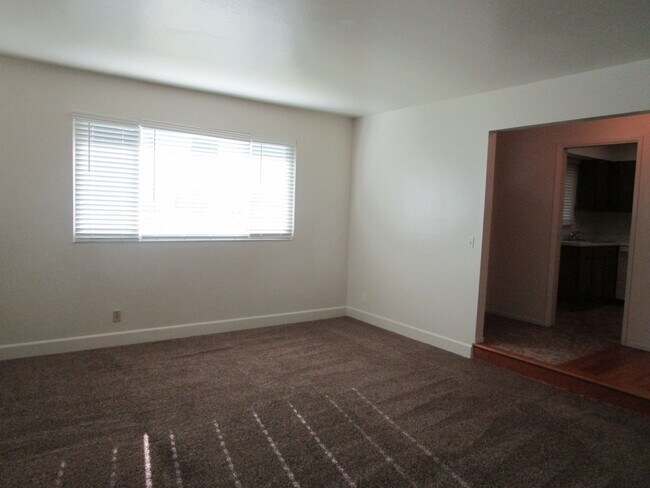 Foto del edificio - MOVE IN SPECIAL $500 off 1st months rent