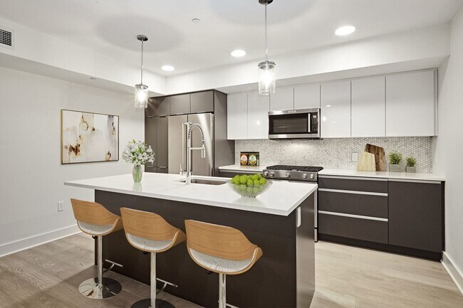 Foto del edificio - 85 Willow Ct