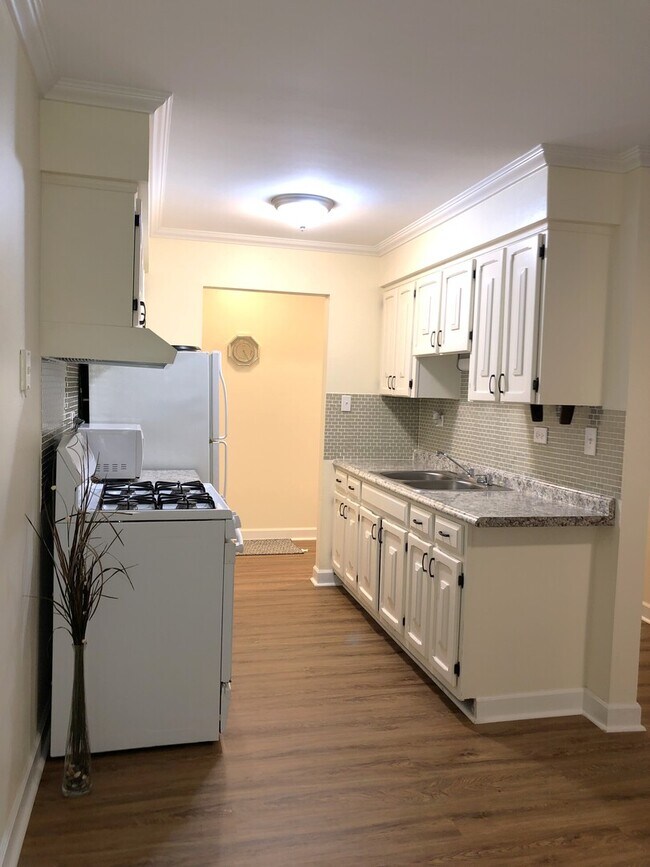 Foto del edificio - 1188 Royal Glen Dr