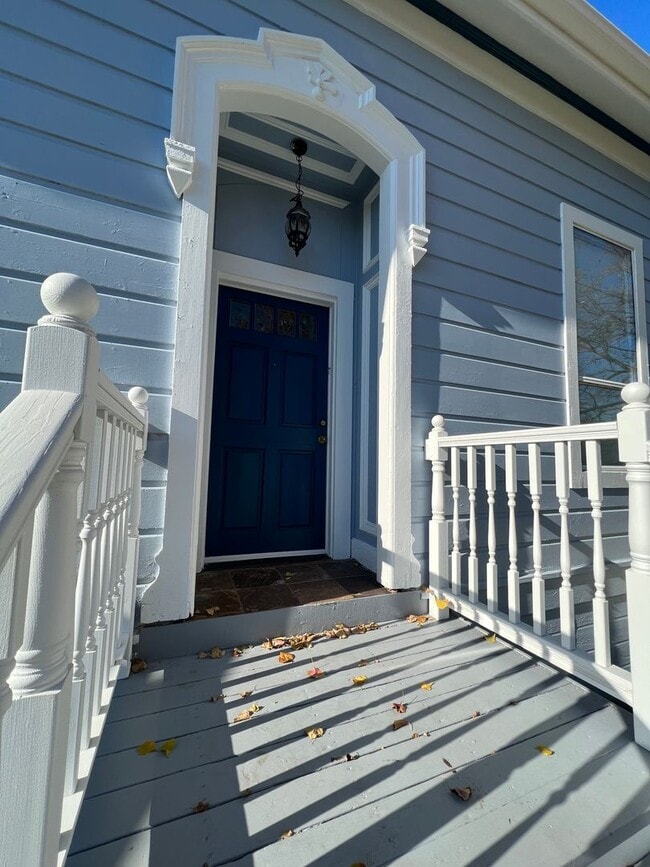 Photo - Downtown Benicia Remodeled Saltbox House