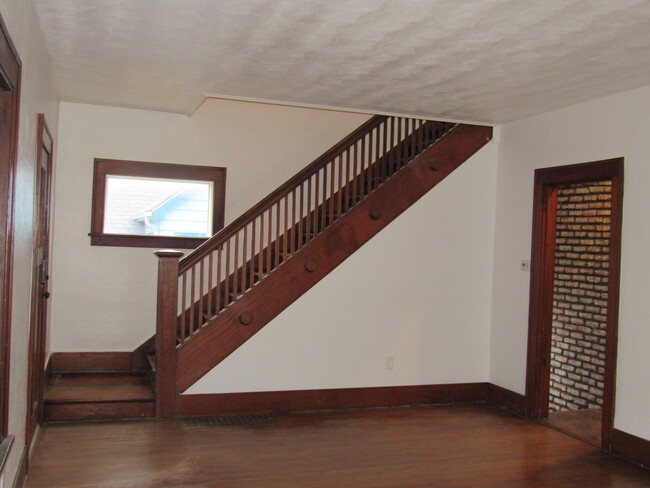 Foto del edificio - 2207 Wilkes Ave