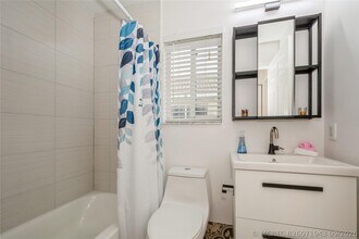 Building Photo - 4367 Dogwood Cir
