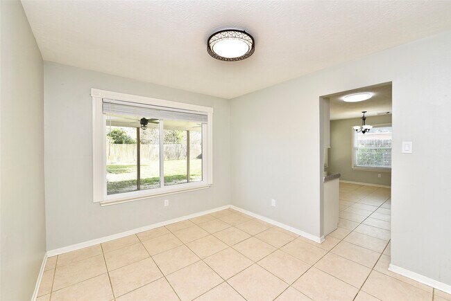 Building Photo - 31106 Pine Bay St