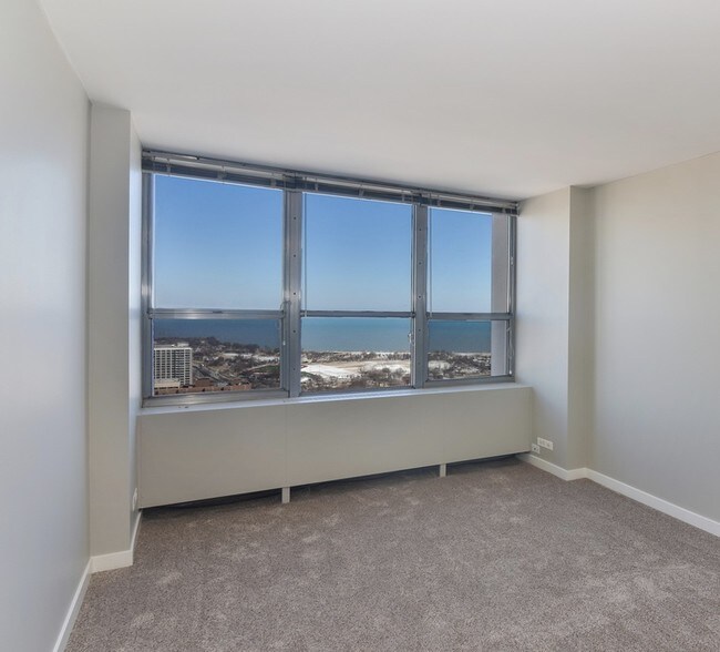 Foto del edificio - 655 W Irving Park Rd
