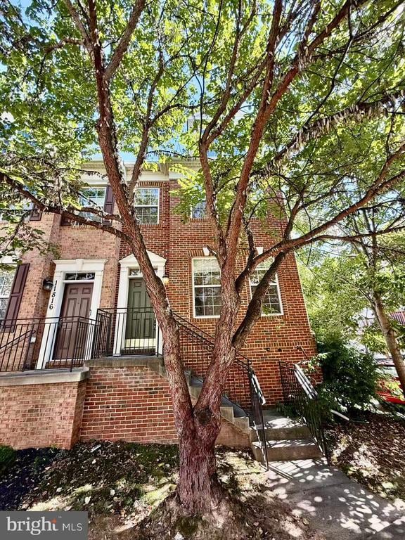 Building Photo - 11818 Regents Park Dr