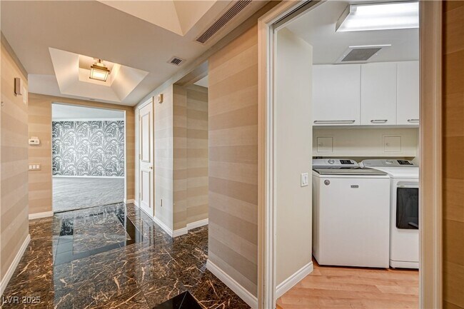 Foto del edificio - 2857 Paradise Rd