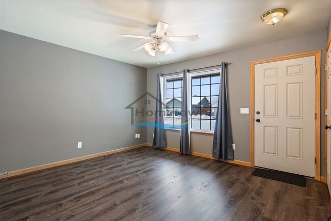 Building Photo - Sweet 2 Bed 1 Bath House with a Fenced Yard in Post Falls!