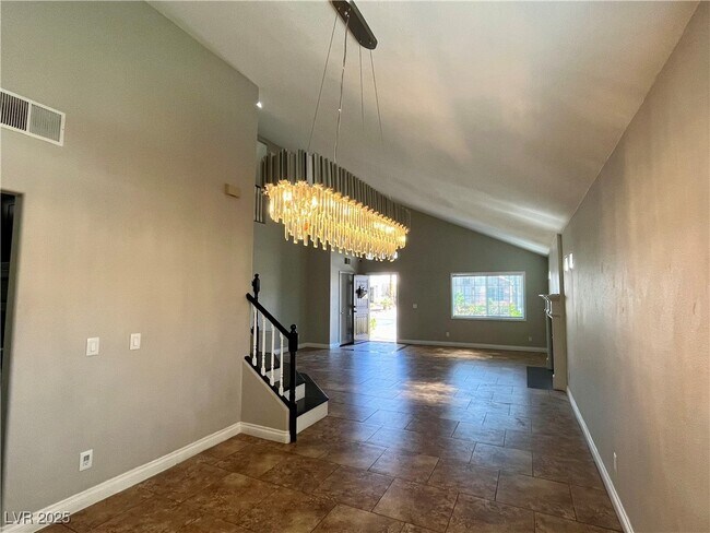 Foto del edificio - 7893 W Gilmore Ave