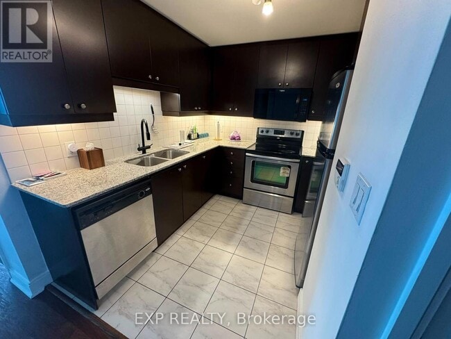 Building Photo - 60 Absolute Ave