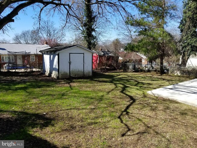 Building Photo - 6211 Addison Rd