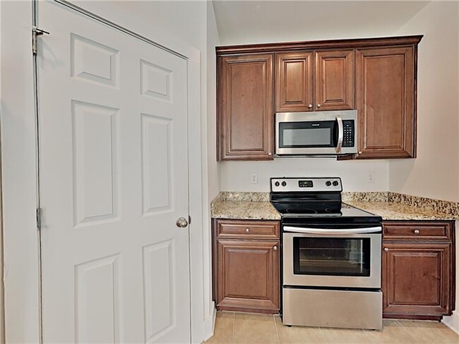 Building Photo - 1783 Maple Walk Cir SW