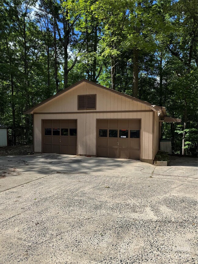 Building Photo - 4797 Asbury Church Rd