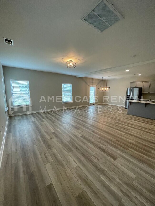 Foto del edificio - Home for Rent in Calera, AL!!! Available t...