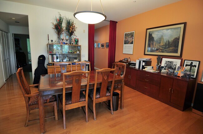 Dining Room - 2115 3rd St