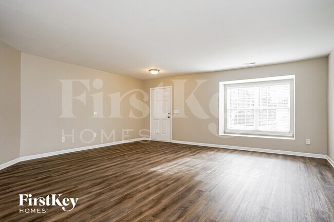 Foto del edificio - 204 Hillview Dr