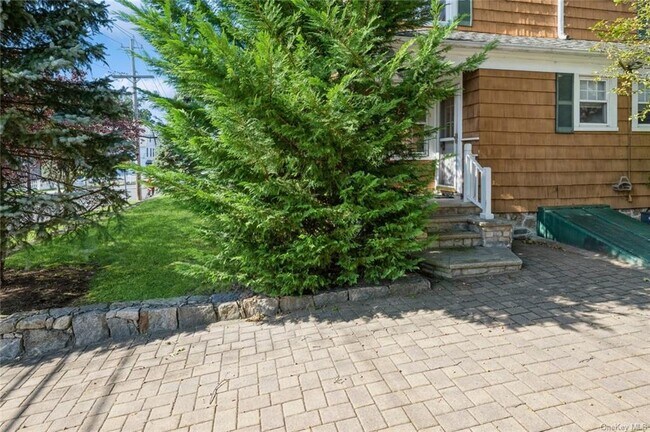 Foto del edificio - 131 Park Ave