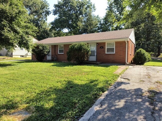 Front of the Property. 2023 is the unit on the right - 2023 S Harris Ave