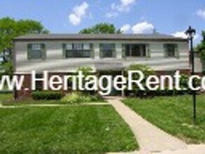 Building Photo - 1944 Chaucer Dr