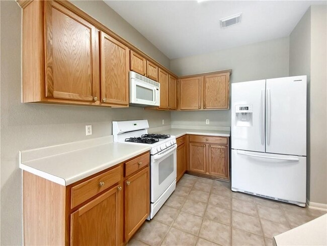 Building Photo - 5916 Lomita Verde Cir