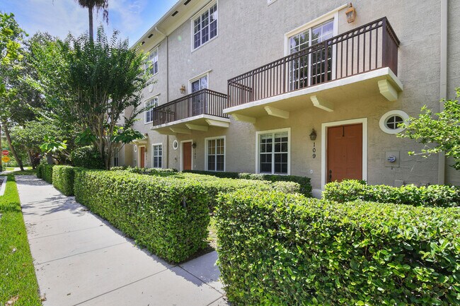 Building Photo - 109 Osceola Ln