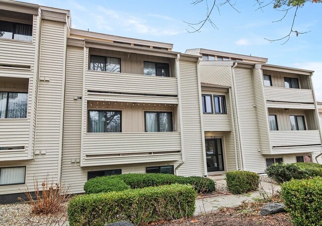 Foto del edificio - 2103 Melrose Dr