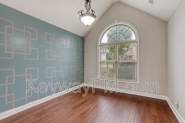 Foto del edificio - 219 Kickham Ln