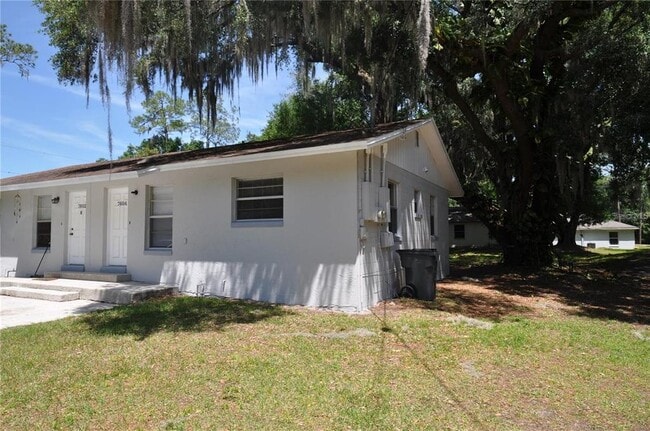 Foto del edificio - 7604 Chase Rd