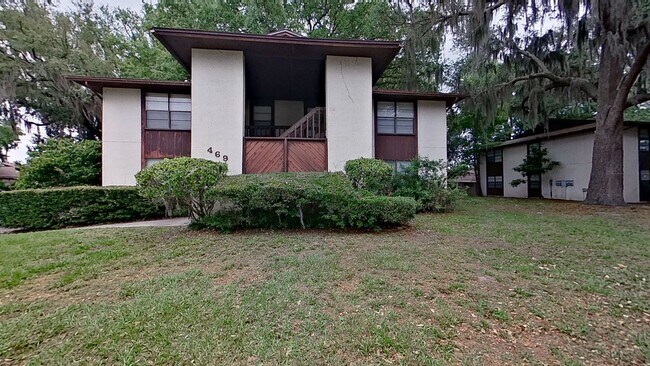 Foto del edificio - Desirable 2 beds/1.5 bath, second floor unit in Orange Park
