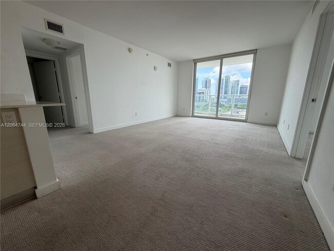 Building Photo - 4250 Biscayne Blvd
