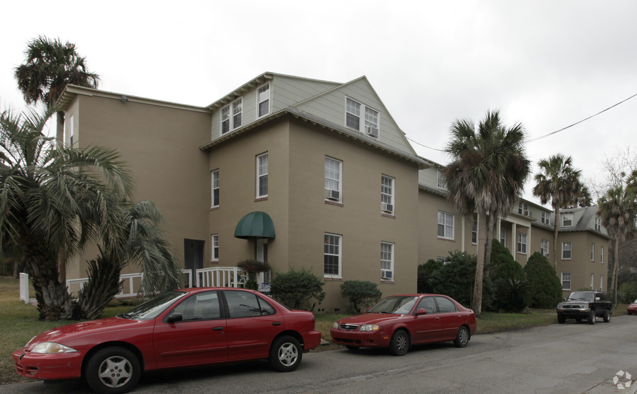 Building Photo - Flamingo Apartments