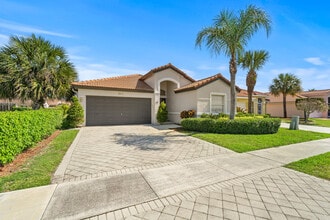 Building Photo - 3817 Miramontes Cir