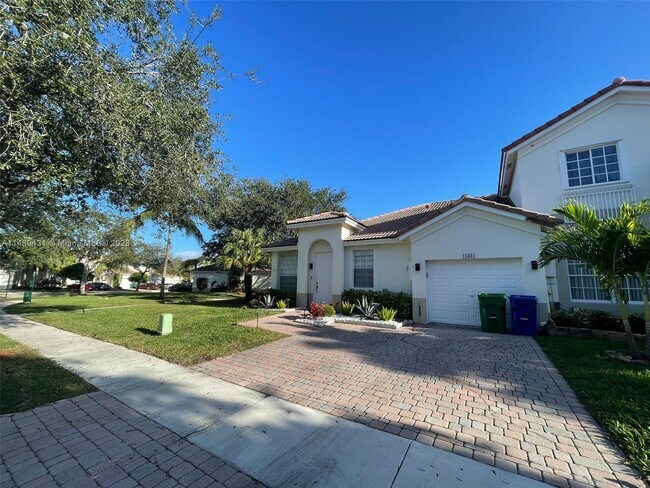 Foto del edificio - 18861 SW 28th Ct