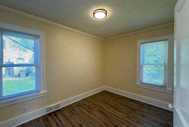 Building Photo - 16544 Asbury Park