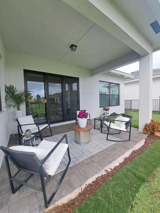 Foto del edificio - 5663 St Armands Way