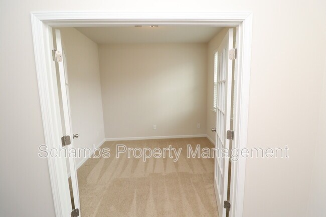 Building Photo - 114 Scoville Rd